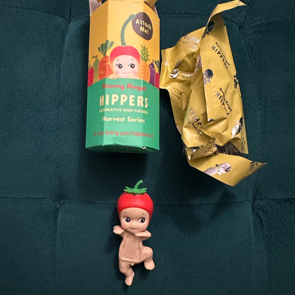 Sonny Angel tomato hipper